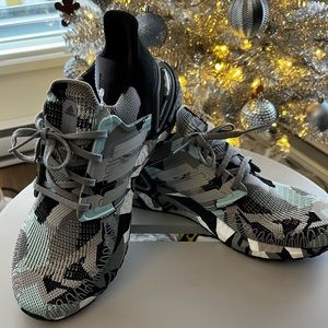 Brand New Never Worn ADIDAS- Ultraboost 20